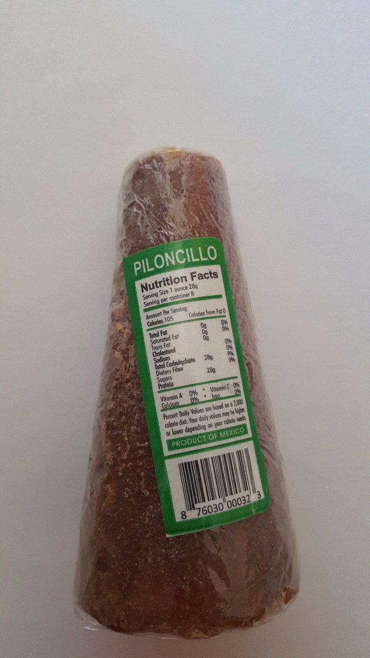 A cone of food with the label for ploncillo.